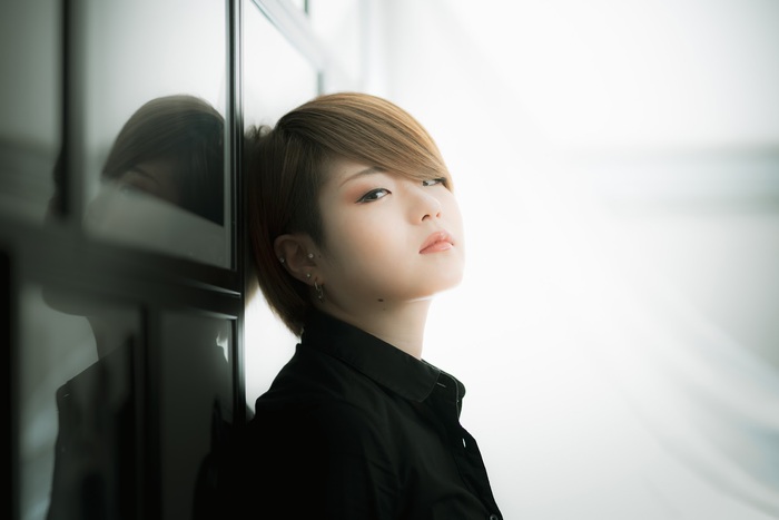 Singer 水野マリナ Marina Mizuno メジャーレーベルの音楽制作チーム MAKES by NIPPON COLUMBIA